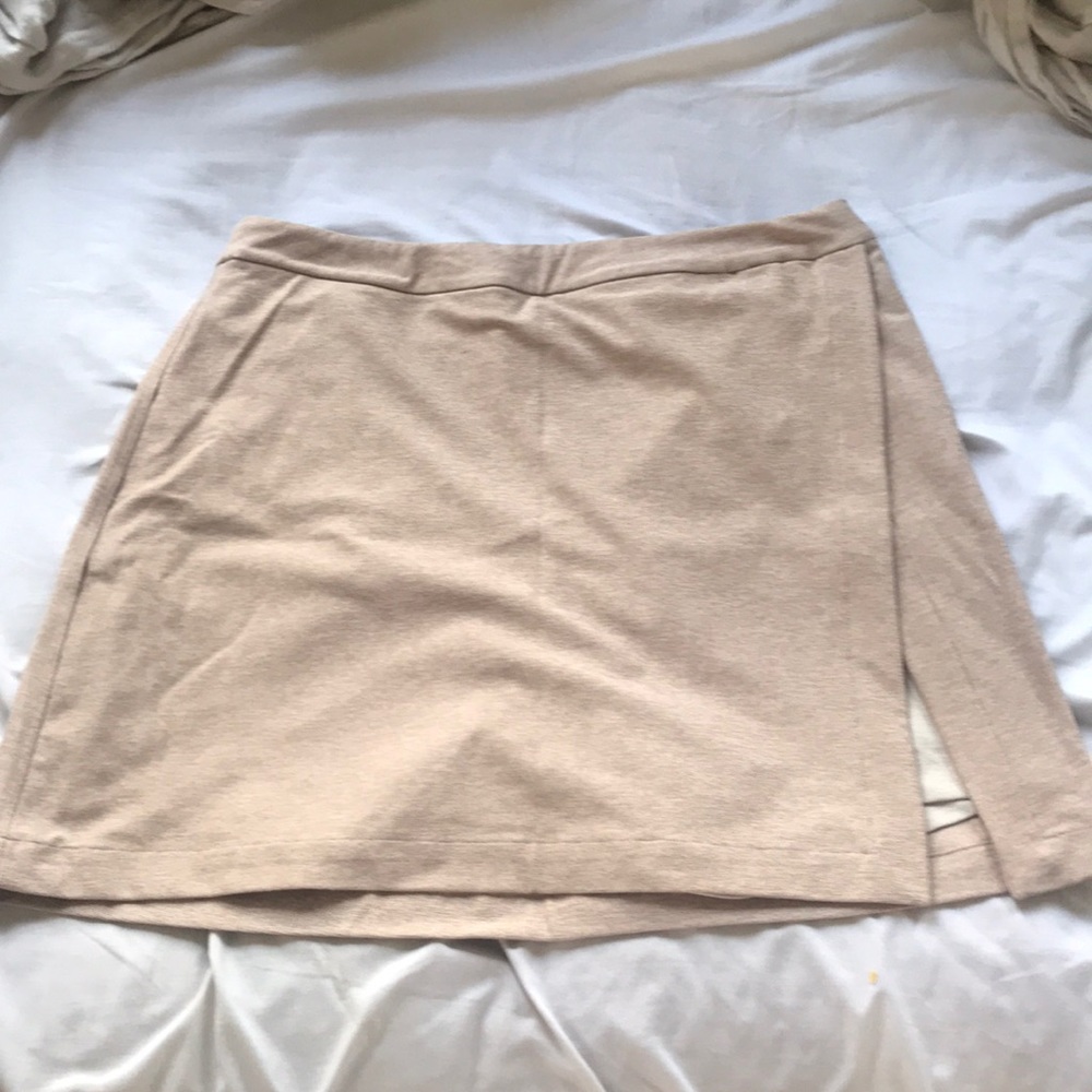 Outdoor Voices Court Skort L- Desert